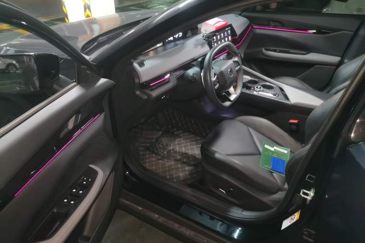 Used CHANGAN UNI-V 2022 1.5T Prestige Version Driver Seat