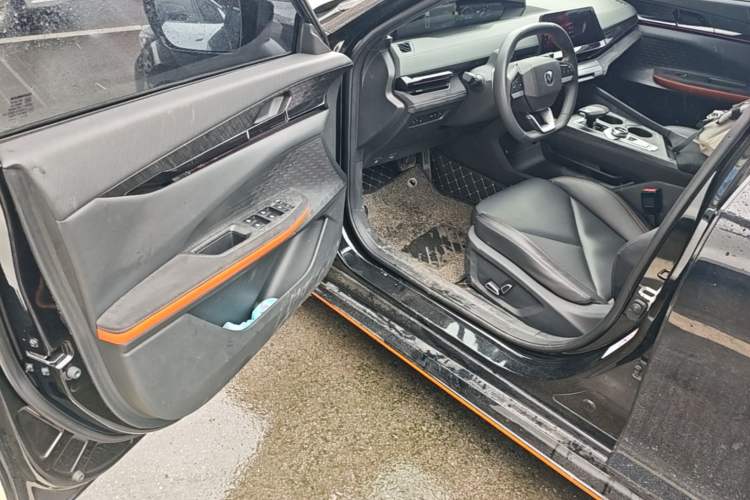 Used CHANGAN UNI-V 2022 1.5T Sport Edition Driver Seat