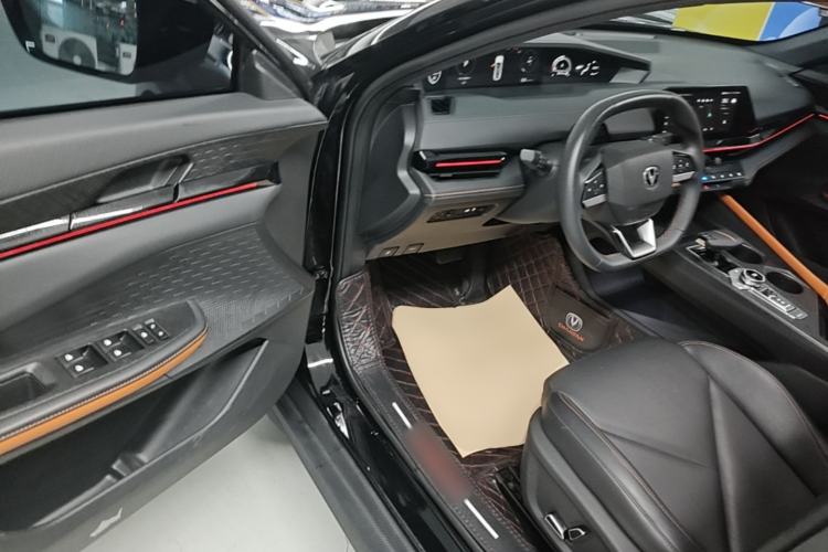 Used CHANGAN UNI-V 2022 1.5T Prestige Version Driver Seat