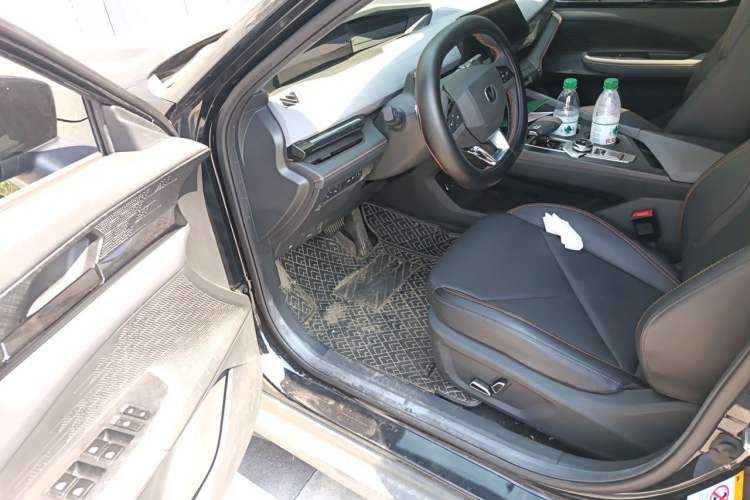 Used CHANGAN UNI-V 2022 1.5T Prestige Version Driver Seat