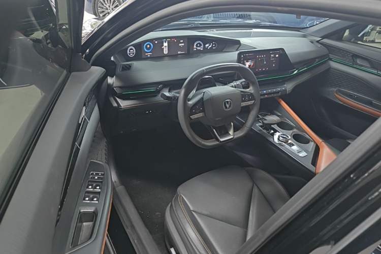 Used CHANGAN UNI-V 2022 1.5T Prestige Version Driver Seat