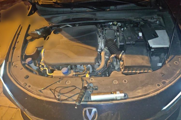 Used CHANGAN UNI-V 2022 1.5T Sport Edition Engine Bay