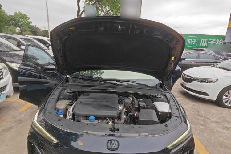 Used CHANGAN UNI-V 2022 1.5T Sport Edition Engine Bay