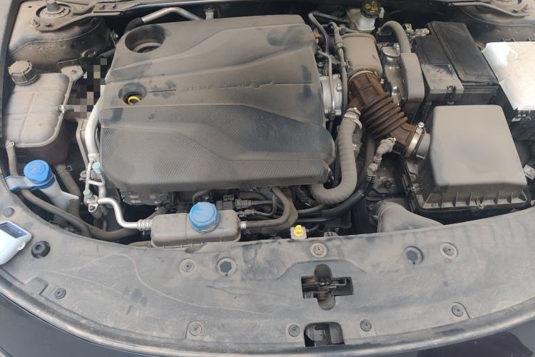 Used CHANGAN UNI-V 2022 1.5T Sport Edition Engine Bay