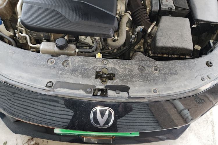 Used CHANGAN UNI-V 2022 1.5T Sport Edition Engine Bay