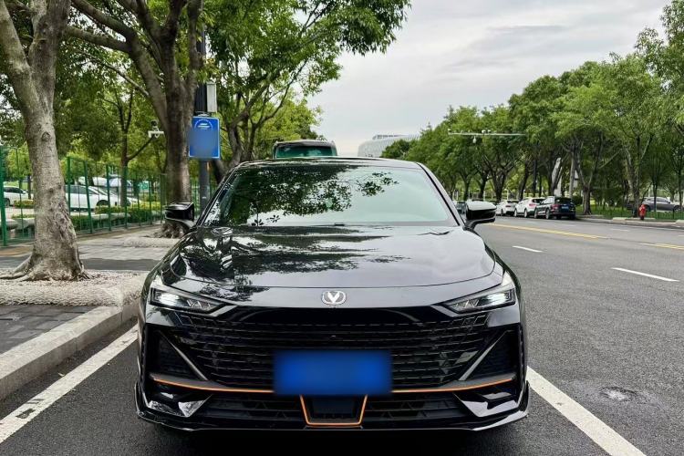 Used CHANGAN UNI-V 2022 1.5T Sport Edition Exterior 1