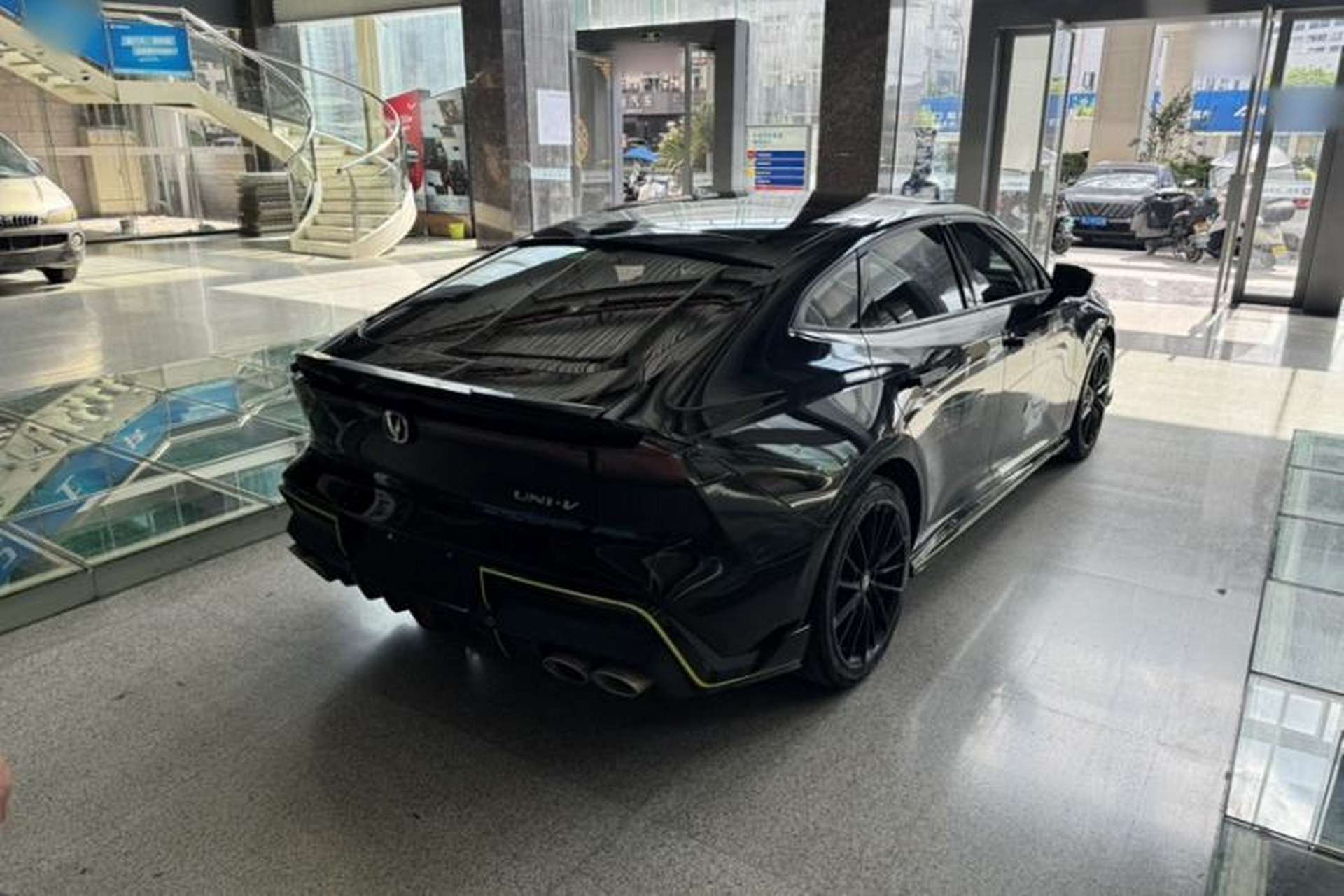 Used CHANGAN UNI-V 2022 1.5T Sport Edition Exterior 4