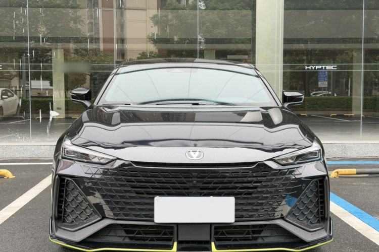 Used CHANGAN UNI-V 2022 2.0T Leading-Speed Edition Exterior 5