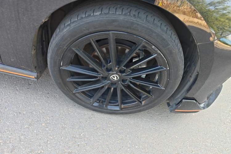 Used CHANGAN UNI-V 2022 1.5T Sport Edition Exterior 7