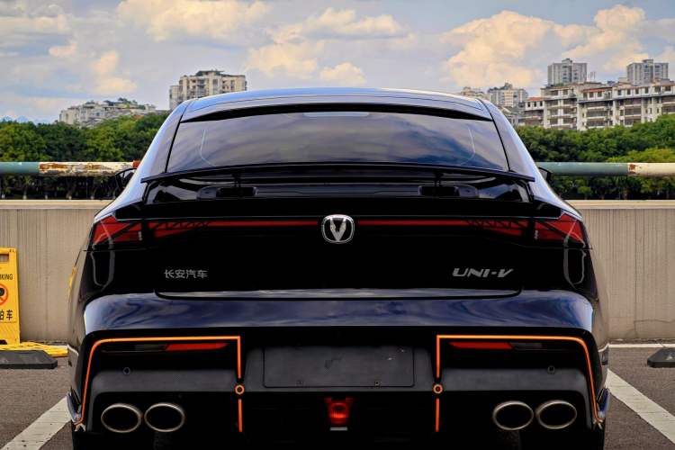 Used CHANGAN UNI-V 2022 1.5T Sport Edition Exterior 7