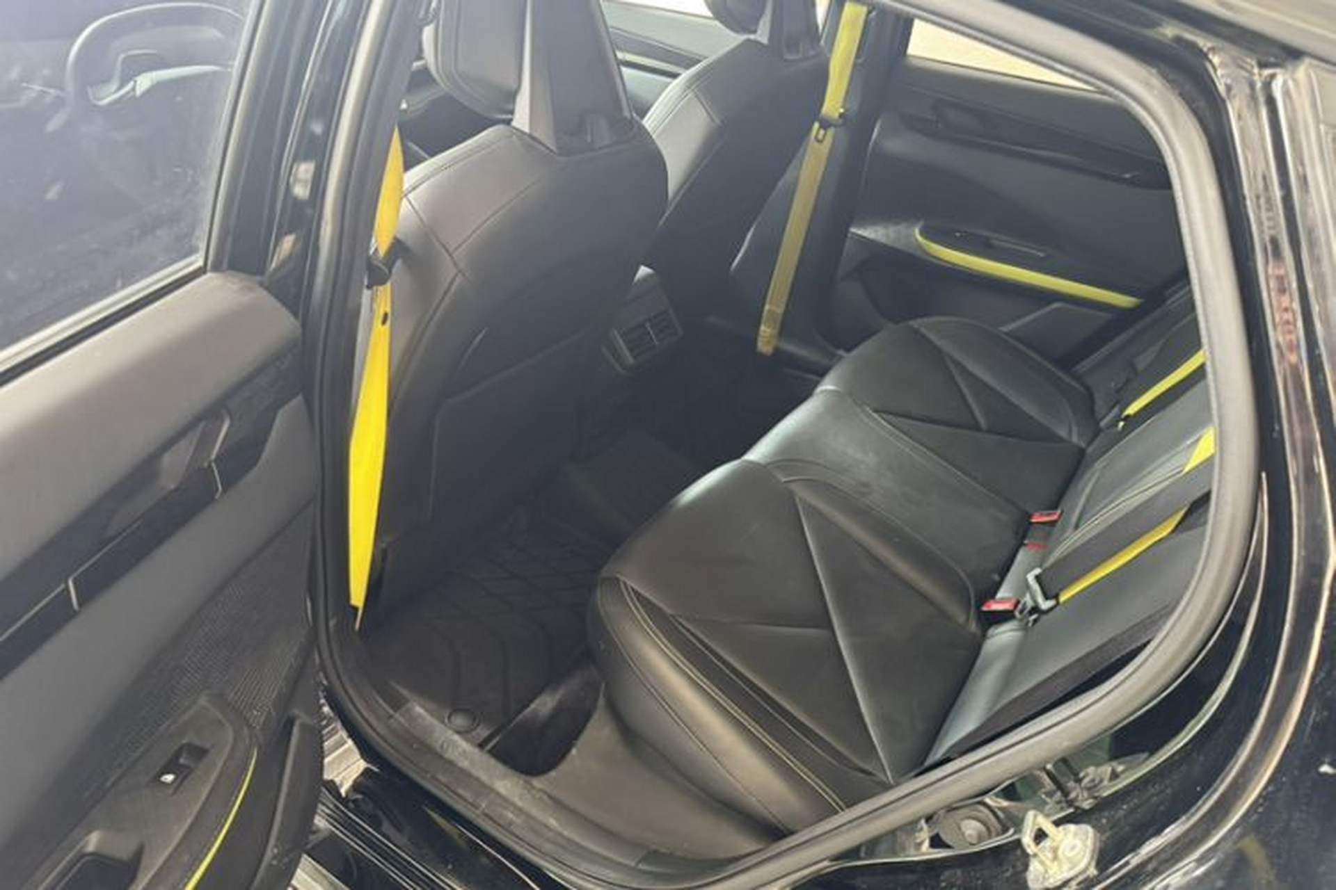 Used CHANGAN UNI-V 2022 1.5T Sport Edition Exterior 9