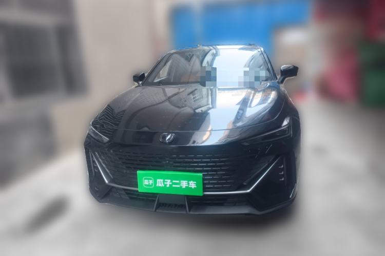 Used CHANGAN UNI-V 2022 1.5T Prestige Version Front