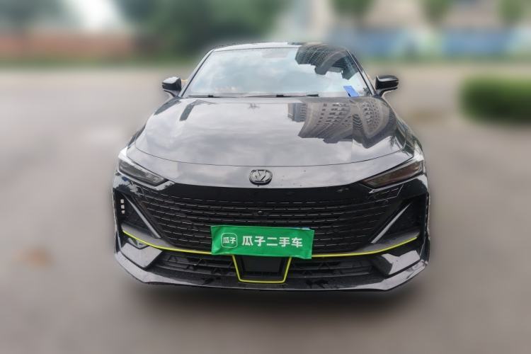Used CHANGAN UNI-V 2022 1.5T Sport Edition Front