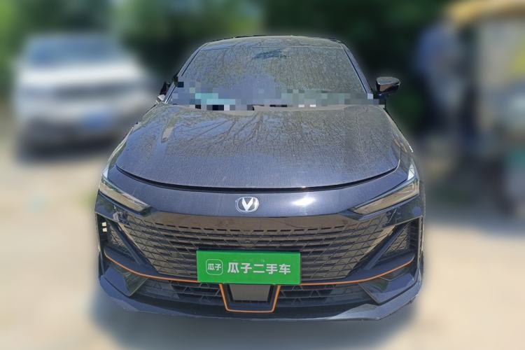 Used CHANGAN UNI-V 2022 1.5T Sport Edition Front