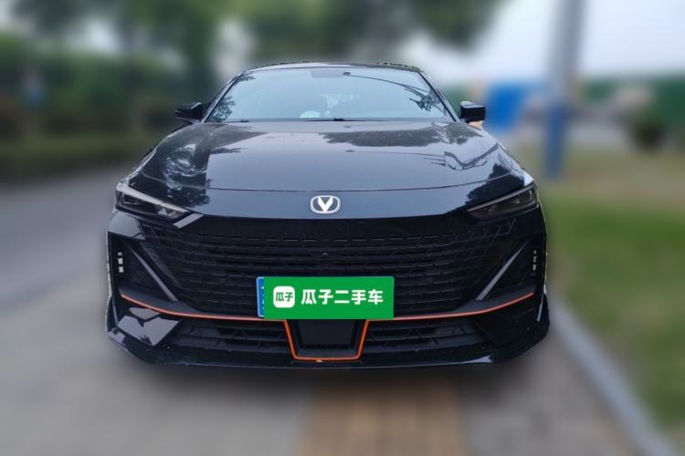 Used CHANGAN UNI-V 2022 1.5T Sport Edition Front
