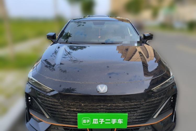 Used CHANGAN UNI-V 2022 1.5T Sport Edition Front