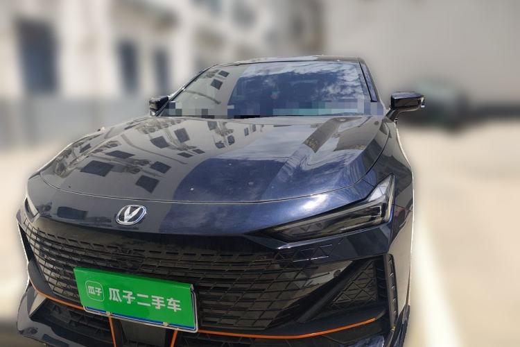 Used CHANGAN UNI-V 2022 1.5T Sport Edition Front
