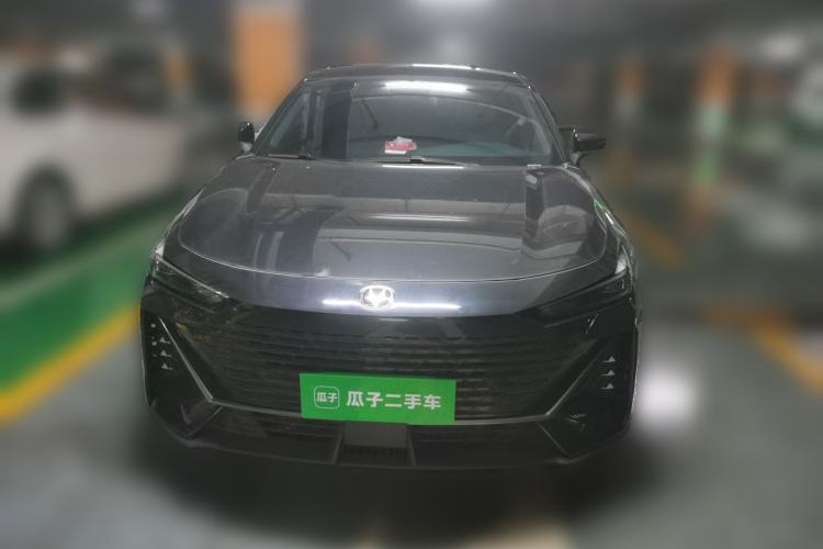 Used CHANGAN UNI-V 2022 1.5T Prestige Version Front