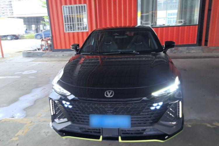 Used CHANGAN UNI-V 2022 2.0T Leading-Speed Edition Front