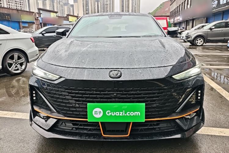 Used CHANGAN UNI-V 2022 1.5T Sport Edition Front