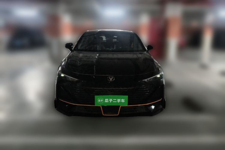 Used CHANGAN UNI-V 2022 1.5T Sport Edition Front