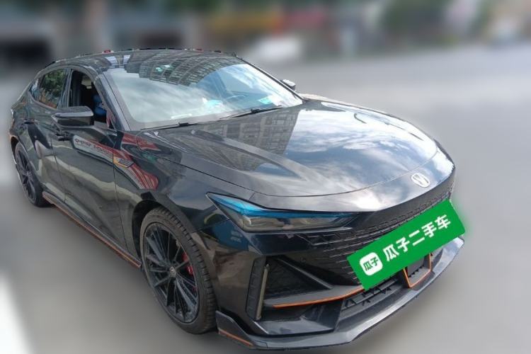 Used CHANGAN UNI-V 2022 1.5T Sport Edition Front Right 45 Deg