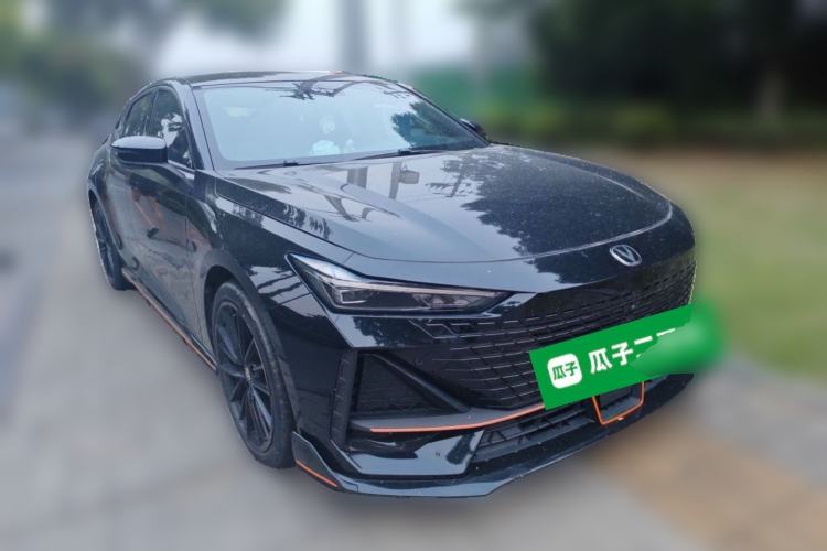 Used CHANGAN UNI-V 2022 1.5T Sport Edition Front Right 45 Deg