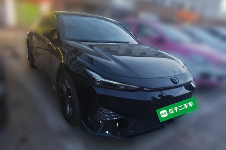 Used CHANGAN UNI-V 2022 1.5T Sport Edition Front Right 45 Deg