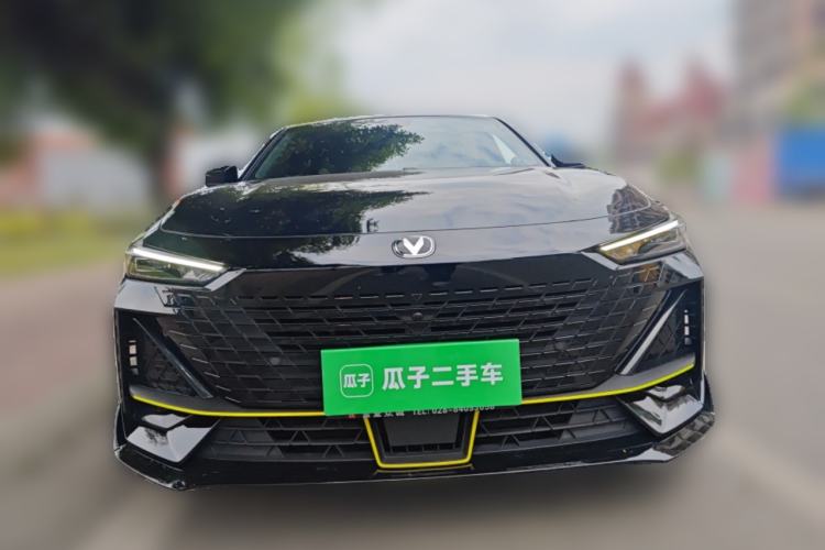 Used CHANGAN UNI-V 2022 1.5T Sport Edition Front