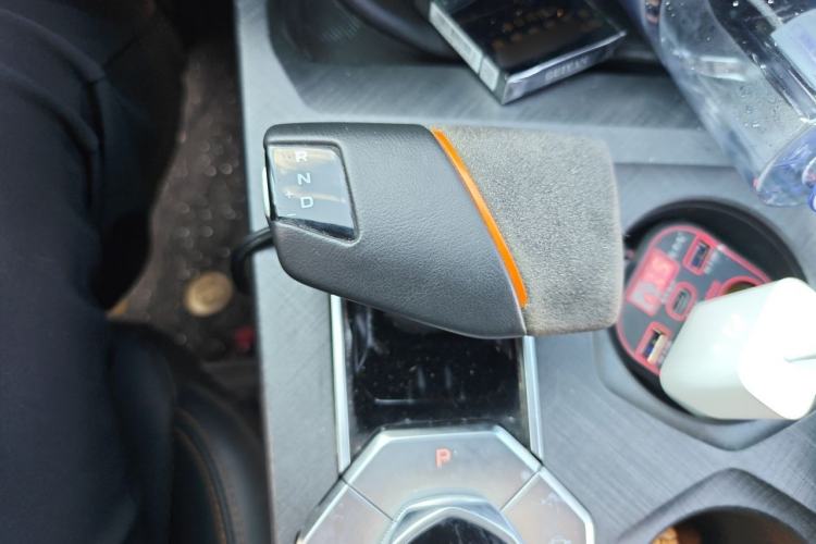 Used CHANGAN UNI-V 2022 1.5T Sport Edition Gear Lever