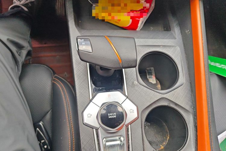 Used CHANGAN UNI-V 2022 1.5T Prestige Version Gear Lever