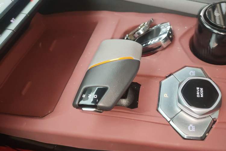 Used CHANGAN UNI-V 2022 1.5T Prestige Version Gear Lever