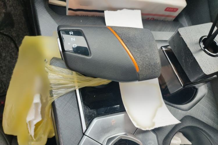 Used CHANGAN UNI-V 2022 1.5T Sport Edition Gear Lever