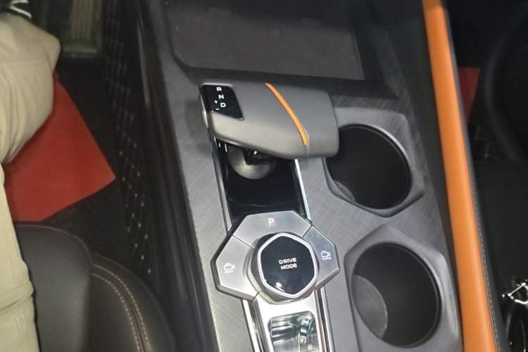 Used CHANGAN UNI-V 2022 1.5T Prestige Version Gear Lever