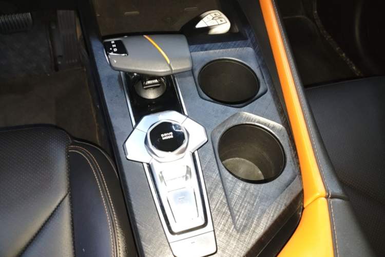 Used CHANGAN UNI-V 2022 1.5T Prestige Version Gear Lever