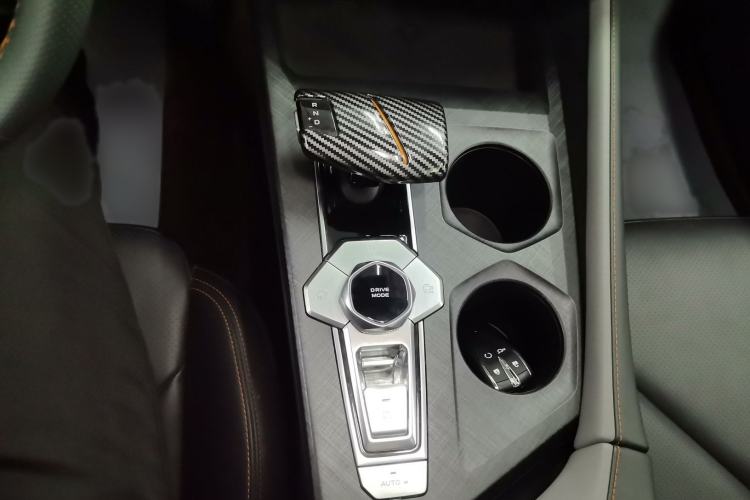 Used CHANGAN UNI-V 2022 1.5T Prestige Version Gear Lever