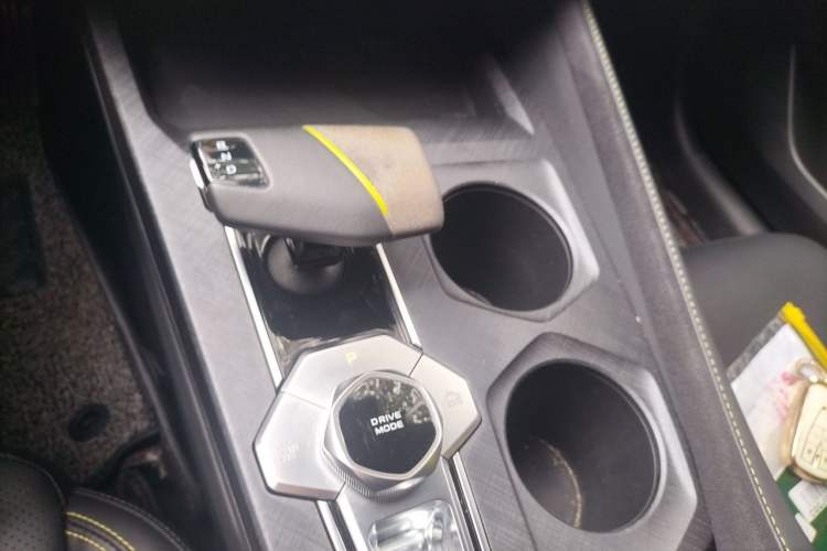 Used CHANGAN UNI-V 2022 1.5T Excellence Model Gear Lever
