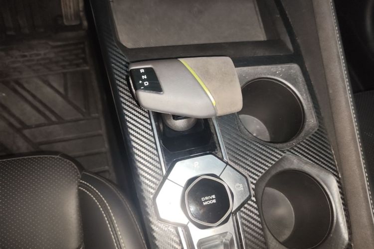 Used CHANGAN UNI-V 2022 1.5T Sport Edition Gear Lever