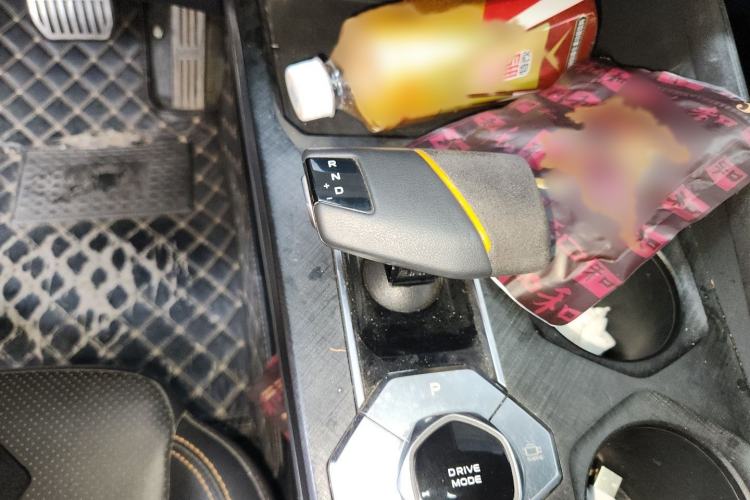 Used CHANGAN UNI-V 2022 1.5T Sport Edition Gear Lever