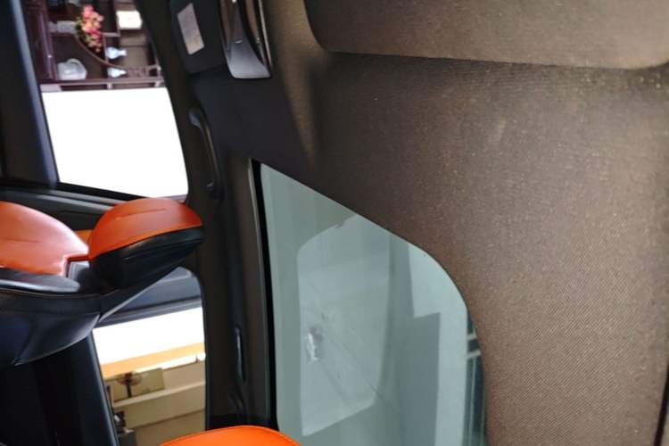 Used CHANGAN UNI-V 2022 1.5T Prestige Version Headliner