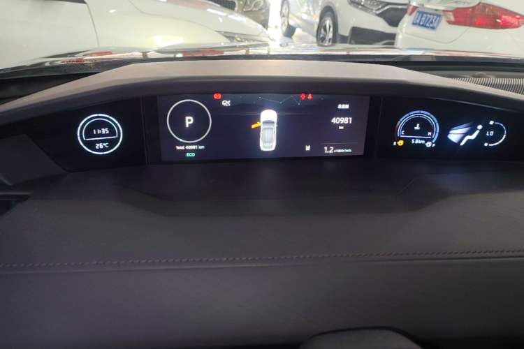 Used CHANGAN UNI-V 2022 1.5T Prestige Version Instrument Cluster