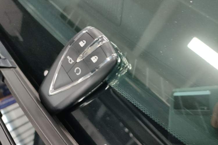 Used CHANGAN UNI-V 2022 1.5T Prestige Version Interior 1