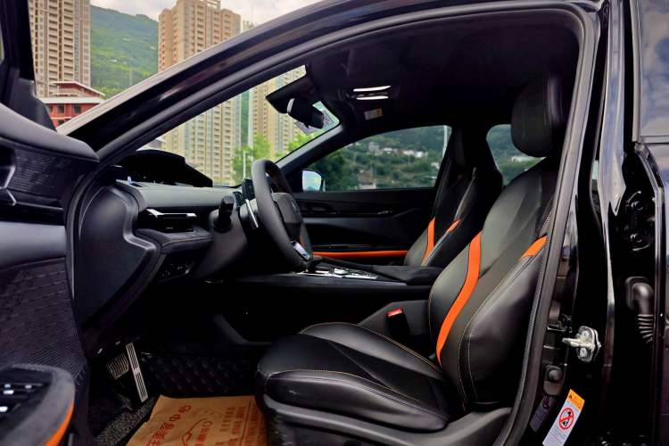 Used CHANGAN UNI-V 2022 1.5T Sport Edition Interior 2