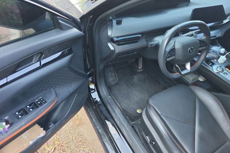 Used CHANGAN UNI-V 2022 1.5T Sport Edition Interior 3