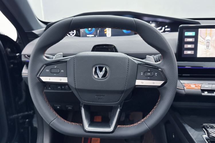 Used CHANGAN UNI-V 2022 1.5T Prestige Version Interior 3