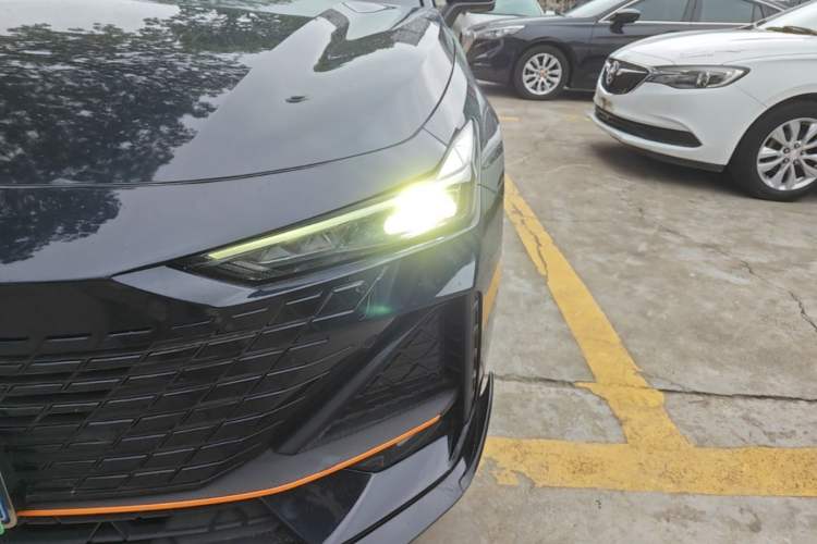 Used CHANGAN UNI-V 2022 1.5T Sport Edition Left Front Headlight