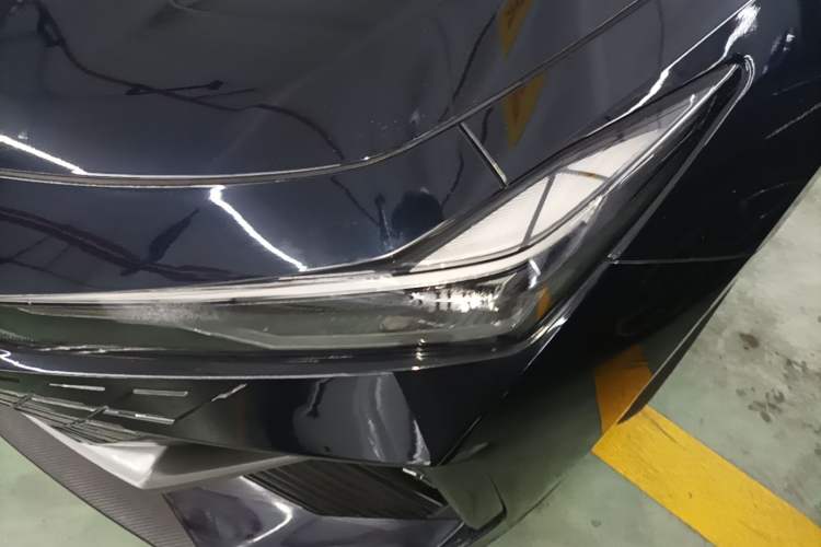 Used CHANGAN UNI-V 2022 1.5T Prestige Version Left Front Headlight