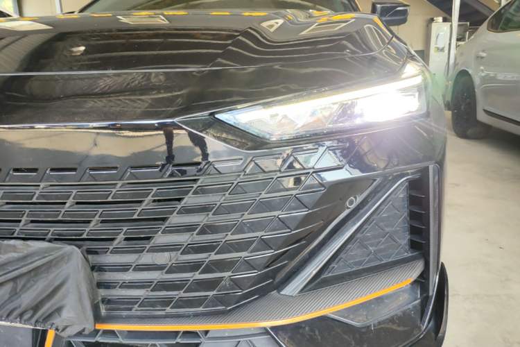 Used CHANGAN UNI-V 2022 1.5T Sport Edition Left Front Headlight