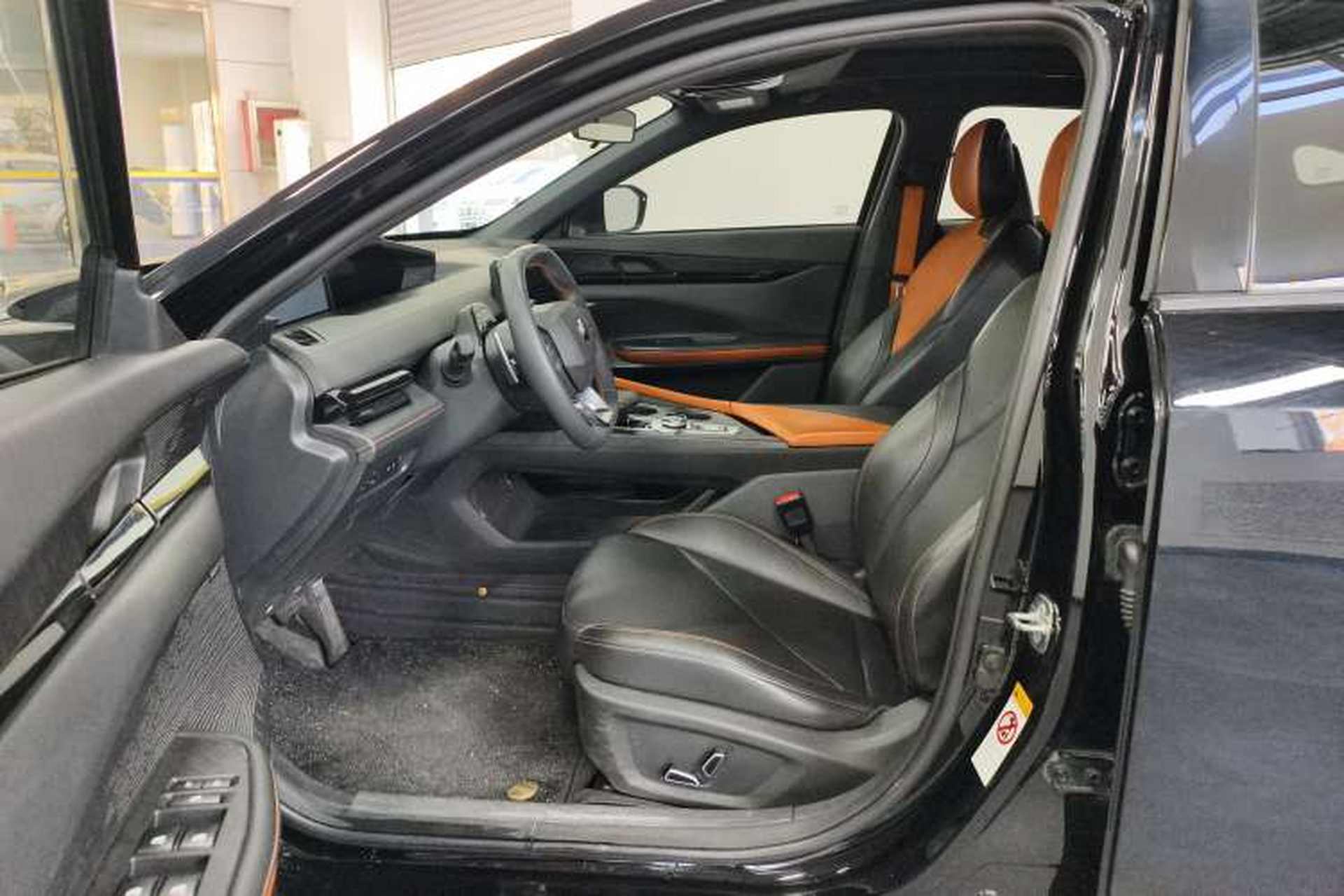 Used CHANGAN UNI-V 2022 1.5T Smart Navigation Version Left Front Seat