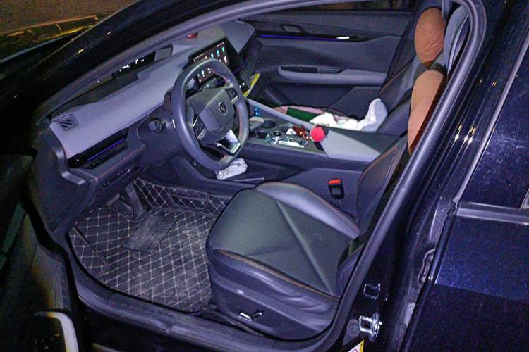 Used CHANGAN UNI-V 2022 1.5T Prestige Version Left Front Seat